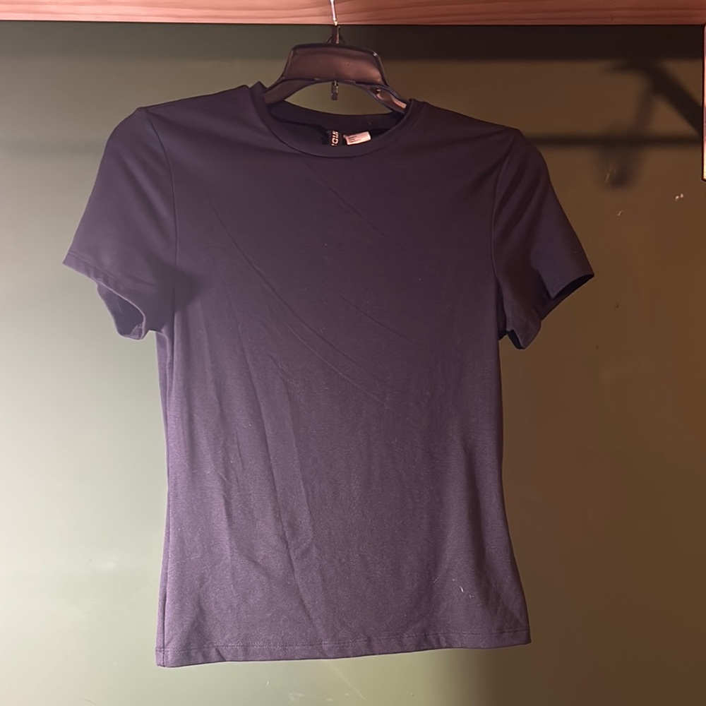 H&M Black Fitted Short Sleeve T-Shirt